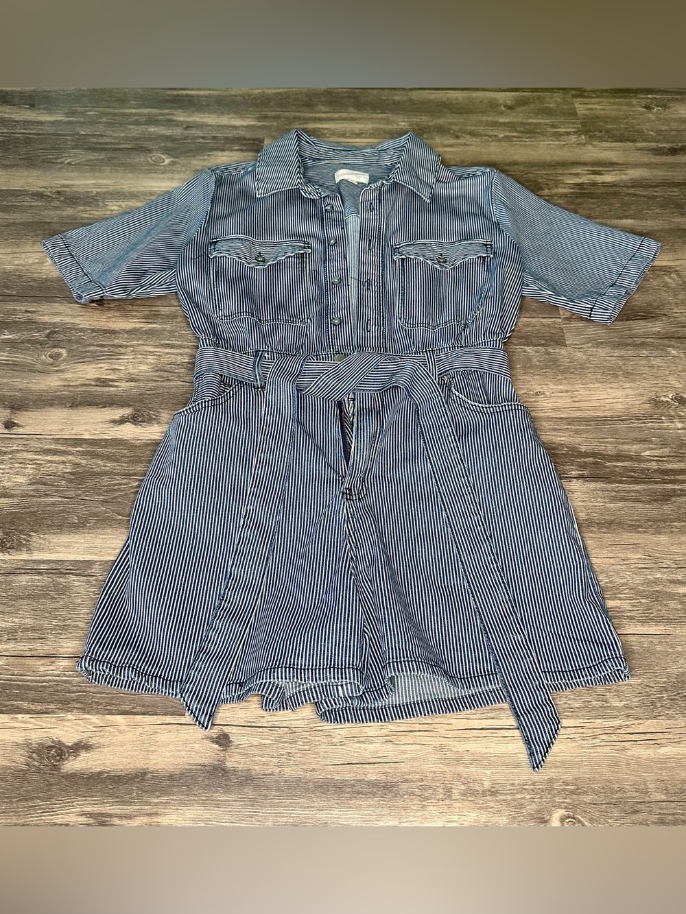 Universal Thread Goods Co. women’s utility-style denim romper size 8